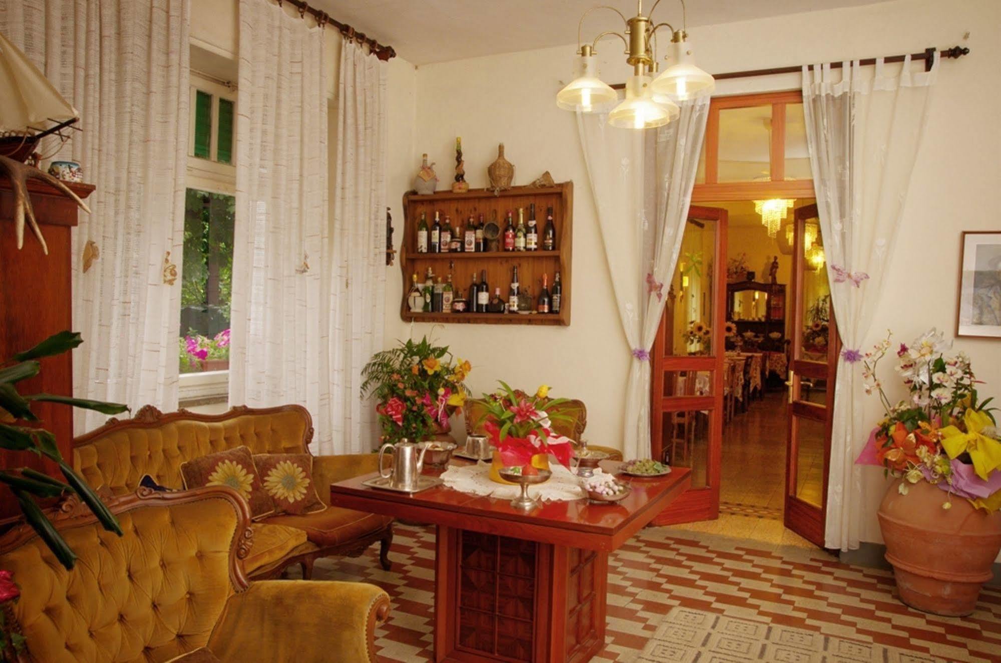 Albergo Ristorante Guidi Pistoia Exterior foto