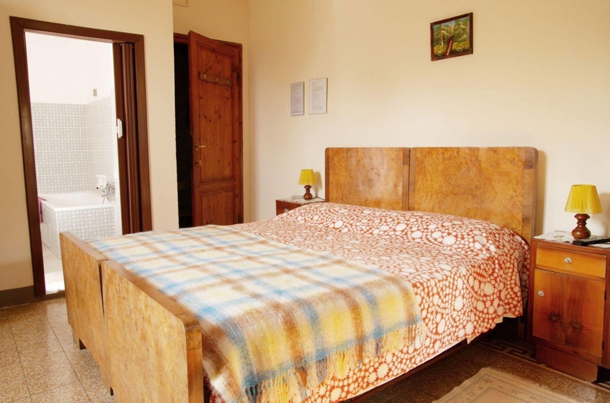 Albergo Ristorante Guidi Pistoia Exterior foto